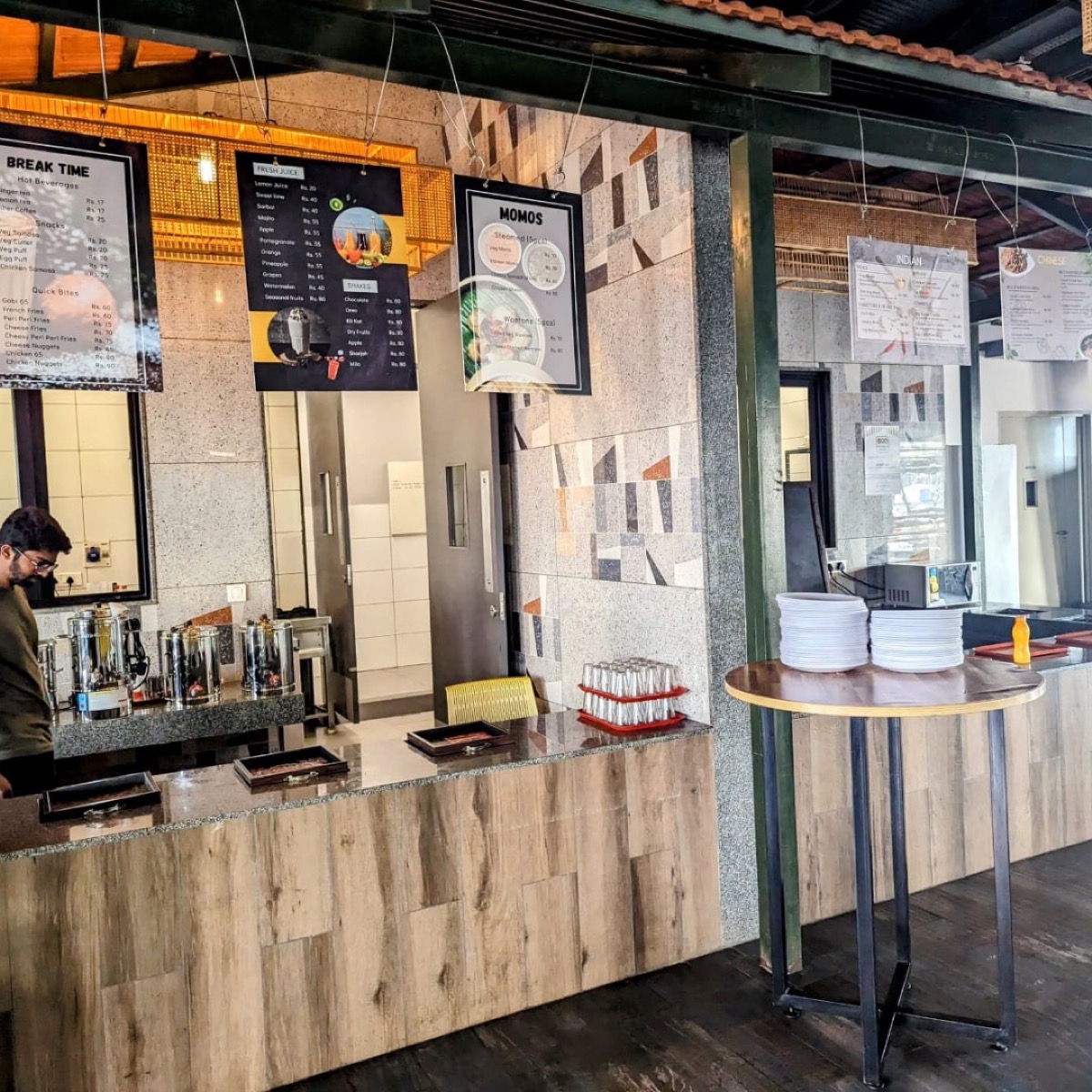 Corporate food court stall